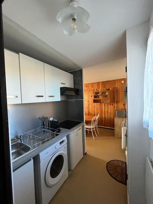 St-Pierre-La-Mer, Bel Appartement A Dans Residence Avec Piscine Et Tennis Entre 5 Et 10 Min De La Plage Fleury  Exterior foto